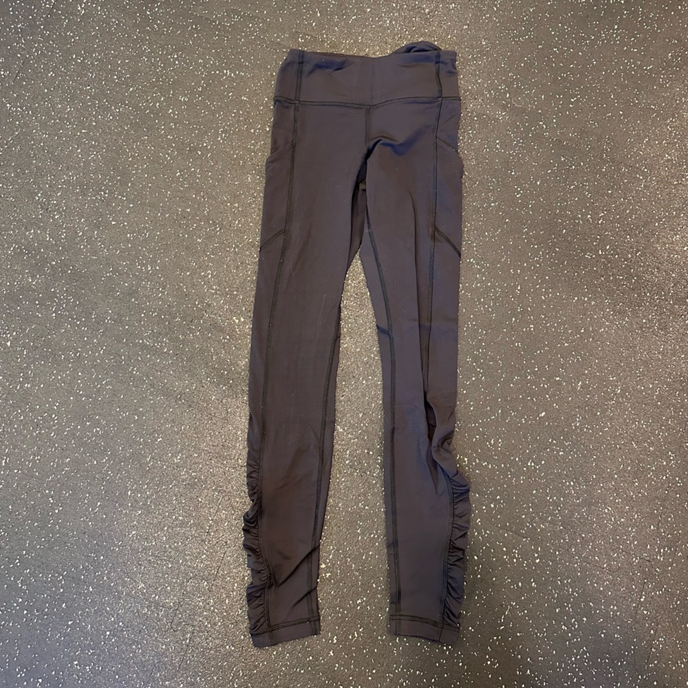 Lululemon Athletica Limited Edition Speed Up Leggings with detail on ankles!